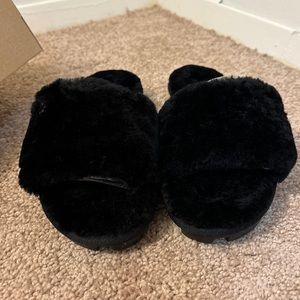 UGG Cozetta Black Slippers